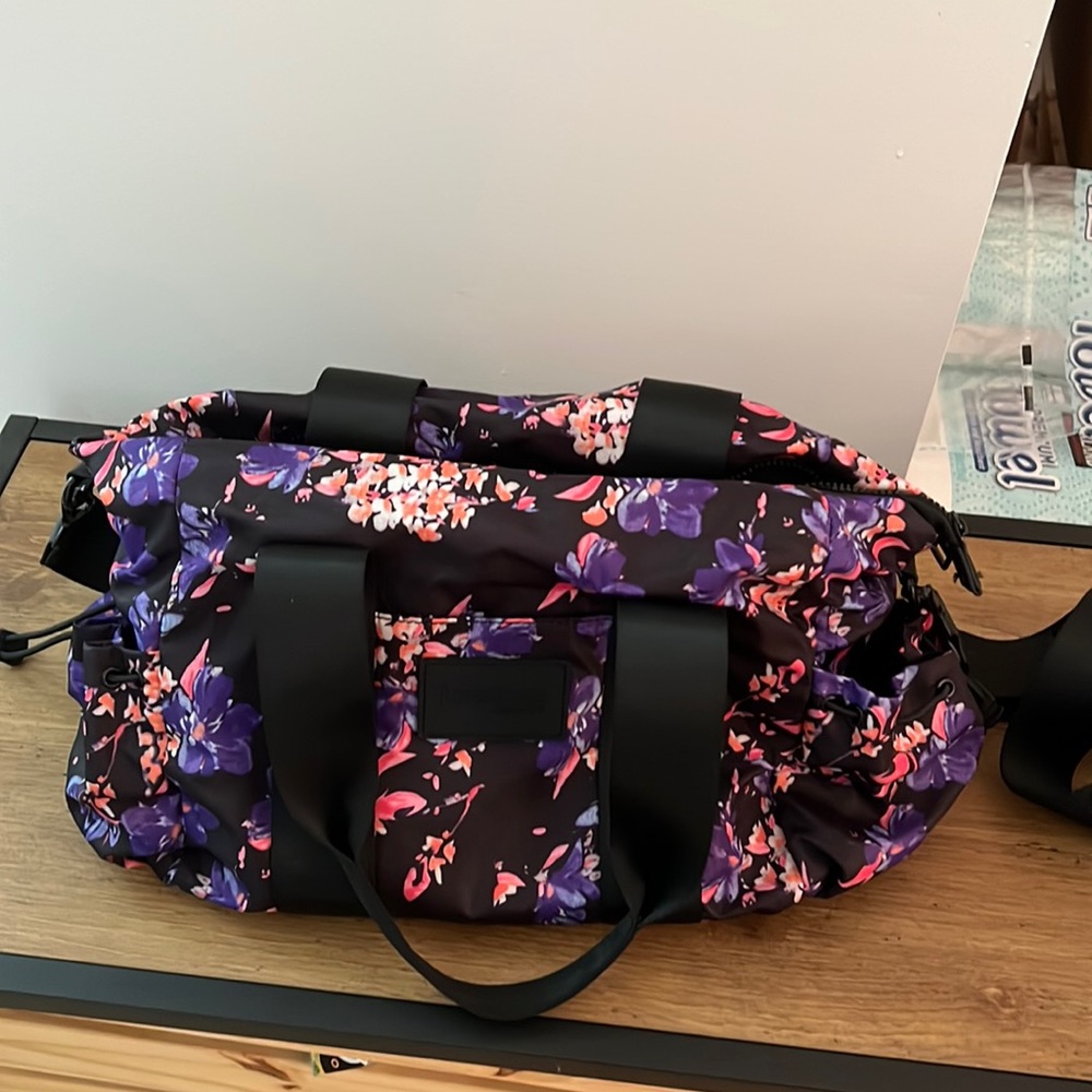 bebe sport flower print gym bag